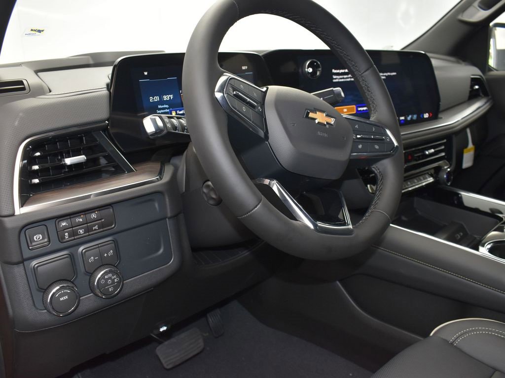 2025 Chevrolet Tahoe Premier photo 12