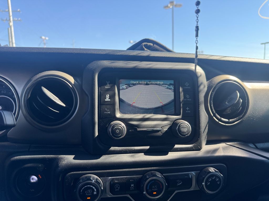 2019 Jeep Wrangler Unlimited Sport photo 25