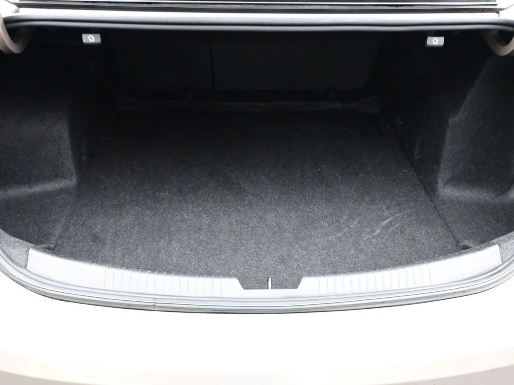 Image of Pre-Owned 2024 Chevrolet Malibu LT