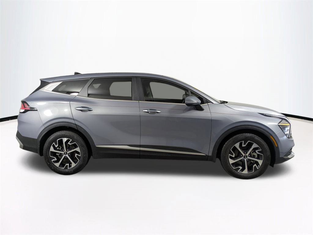 2024 Kia Sportage EX photo 3