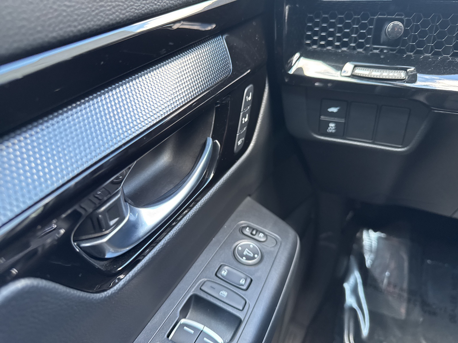 2023 Honda CR-V Hybrid Sport Touring photo 22