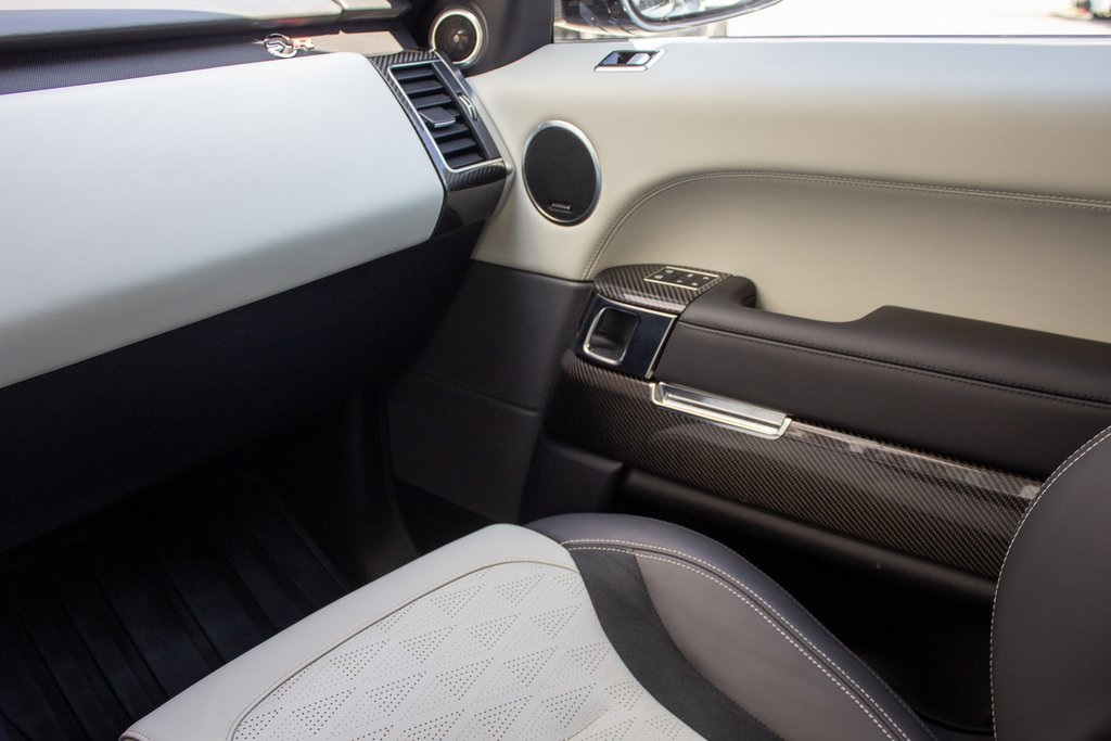 2022 Land Rover Range Rover Sport SVR photo 18