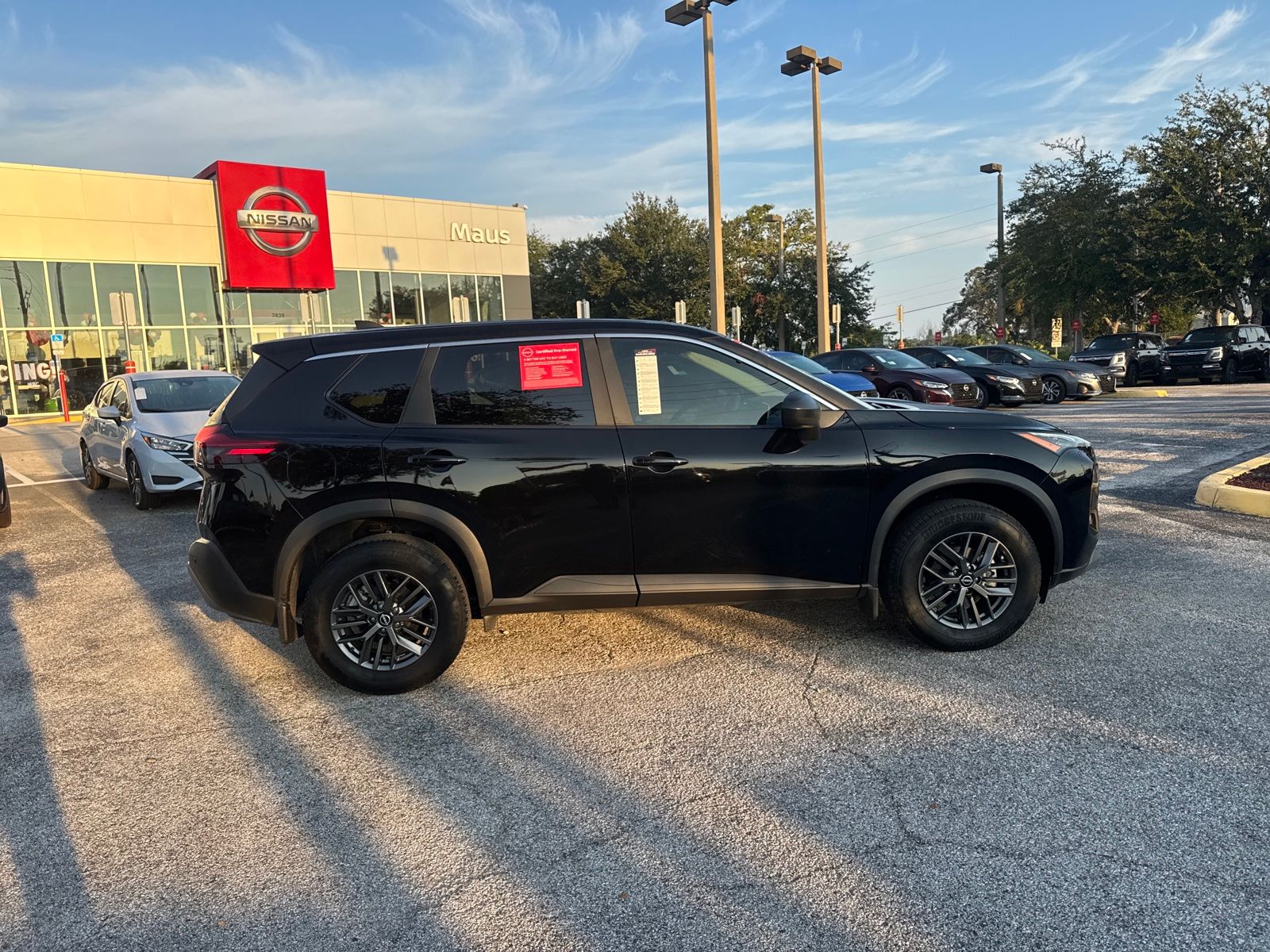 2023 Nissan Rogue S photo 3