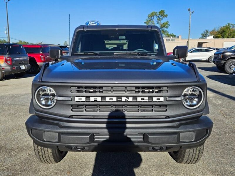 2025 Ford Bronco Big Bend photo 2