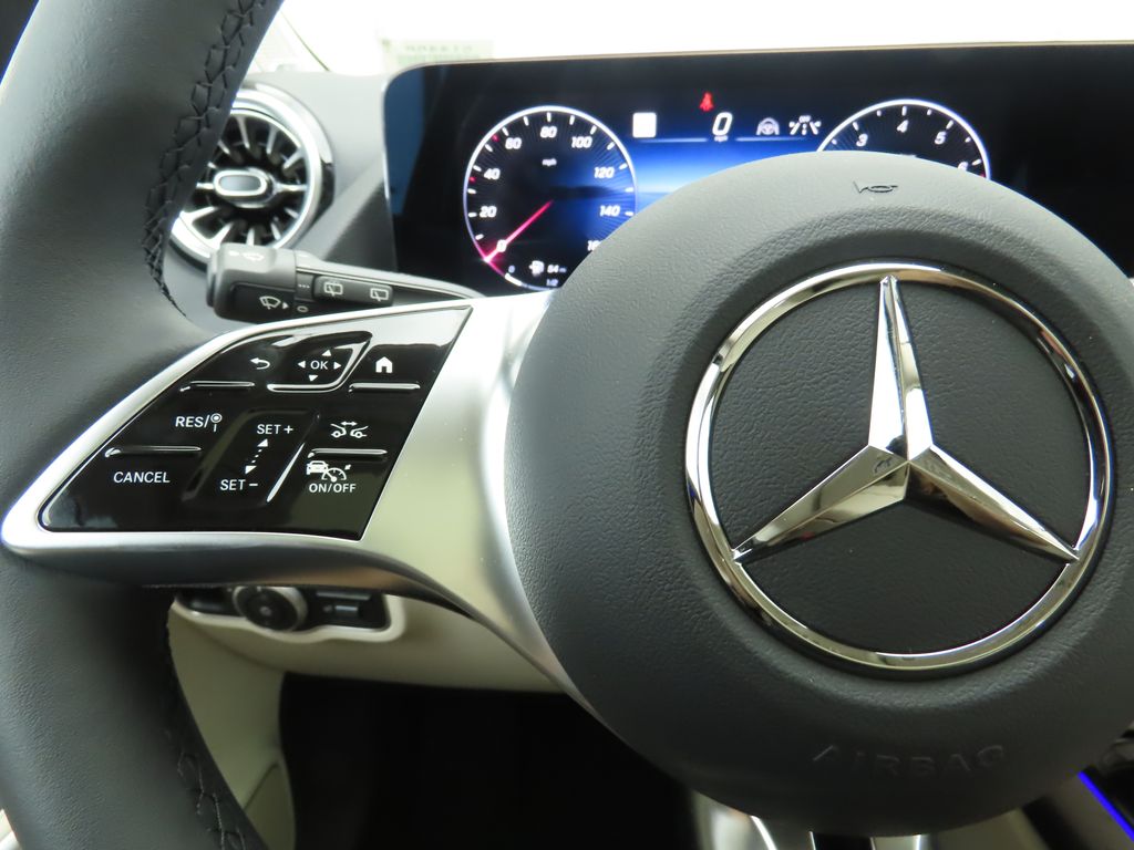 2026 Mercedes Benz GLA 250 photo 11