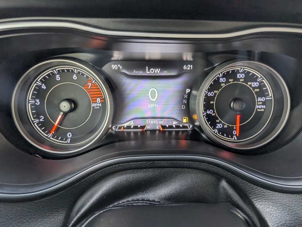 2019 Jeep Cherokee Limited photo 17