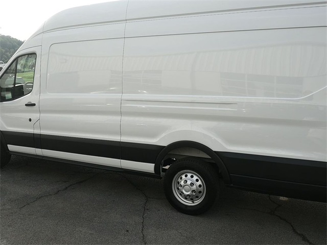 2025 Ford Transit Cargo Van photo 9