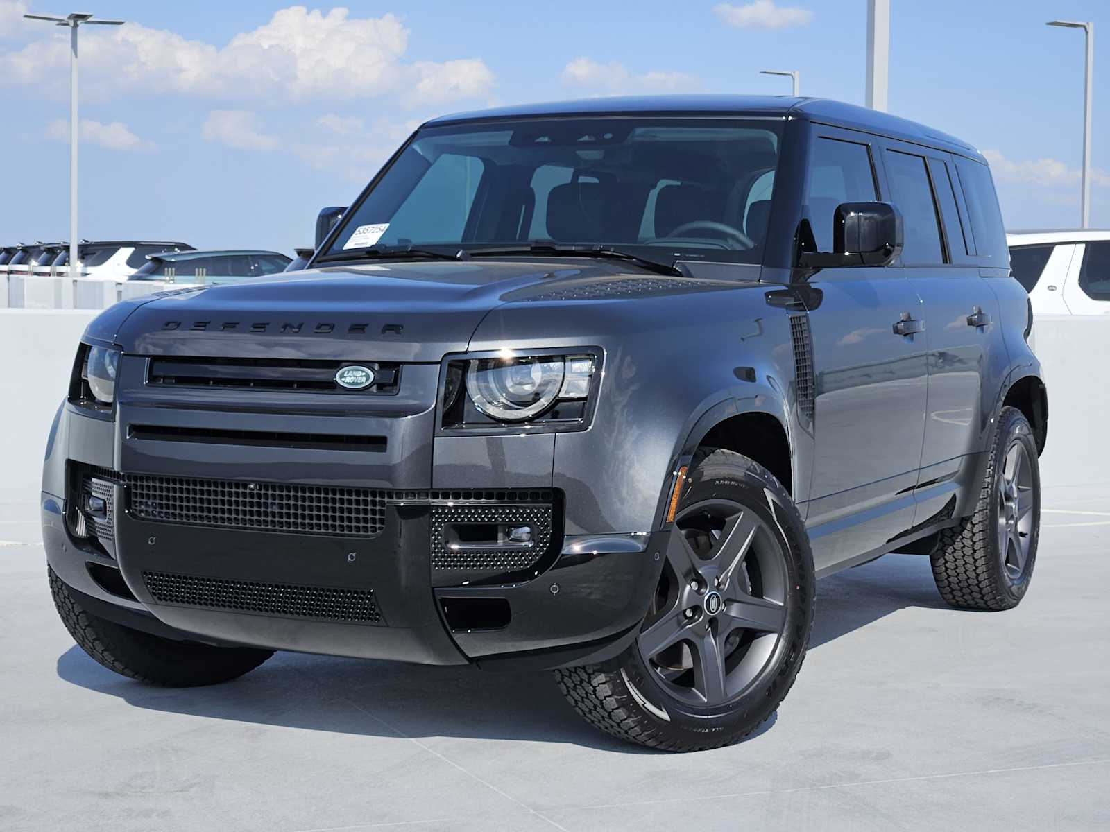 2025 Land Rover Defender X-Dynamic SE