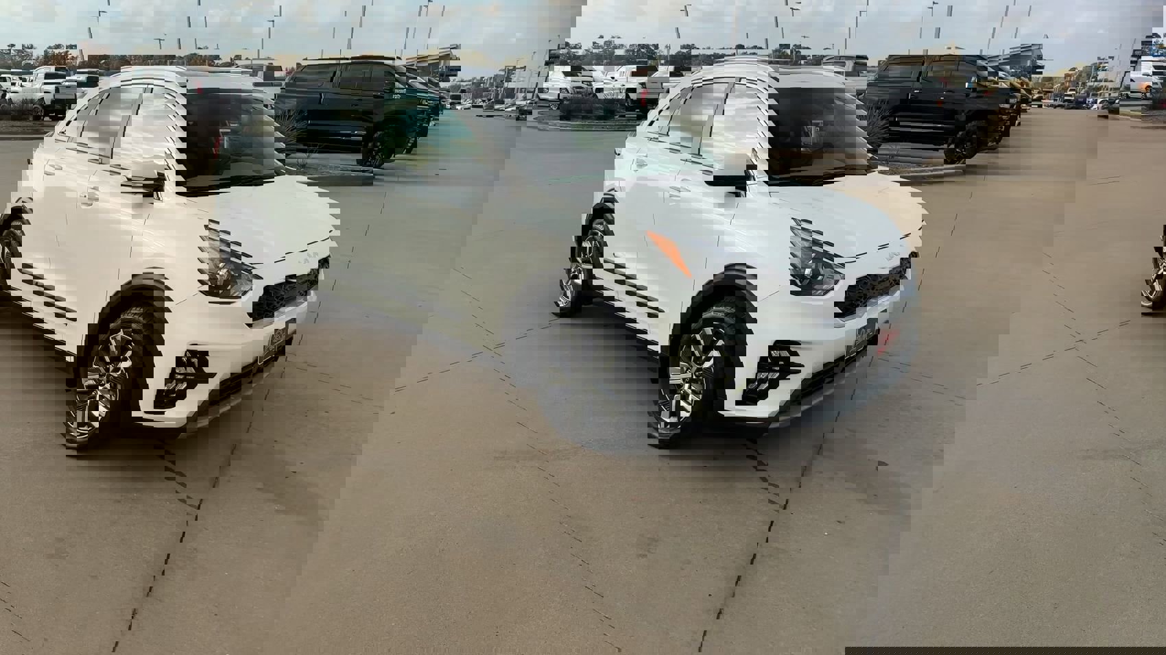 2022 Kia Niro EX Premium photo 3