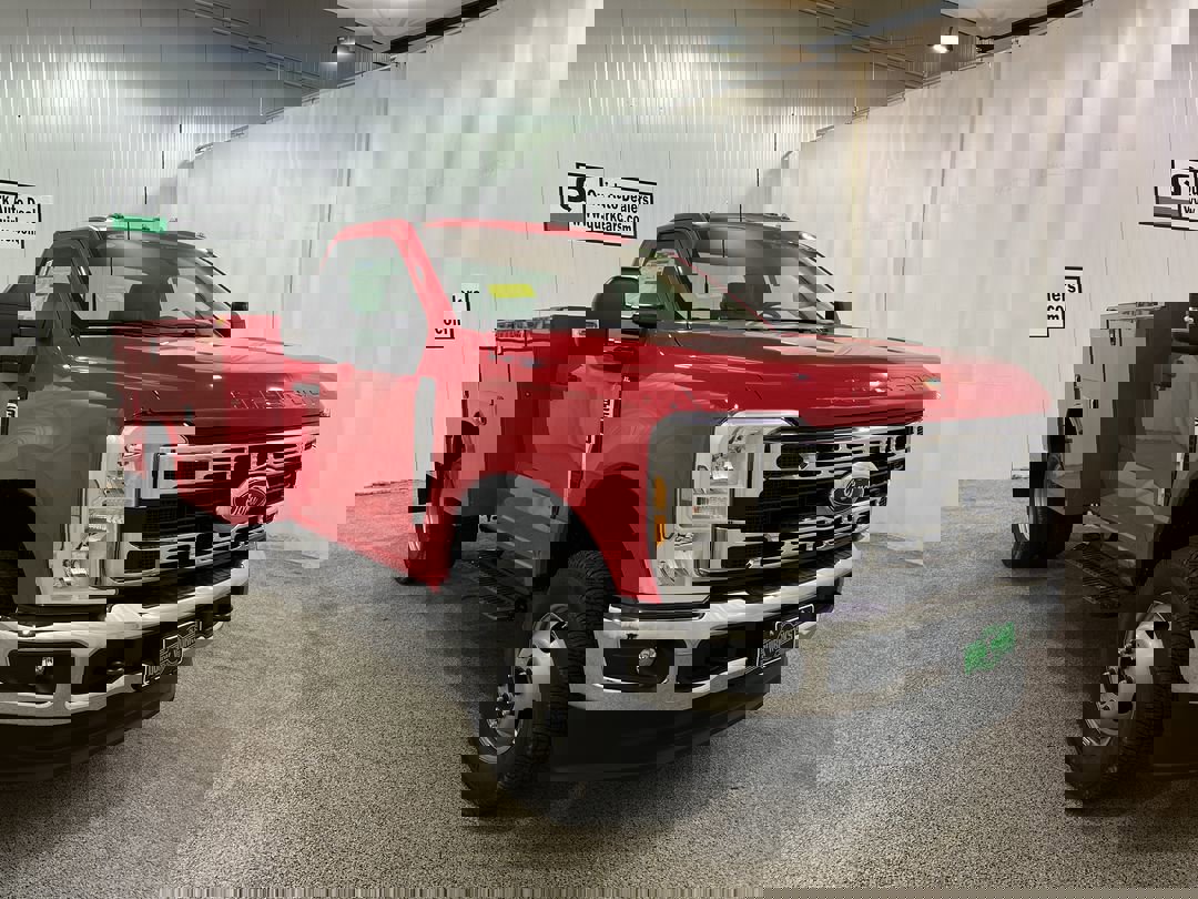 2025 Ford F-350 Super Duty Chassis Cab XL's photo