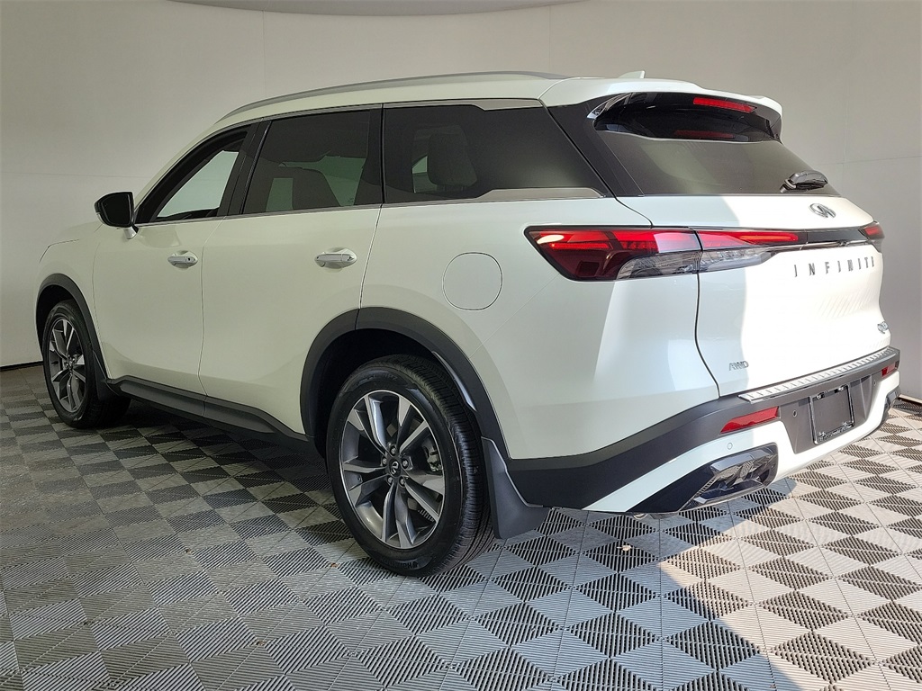 2025 Infiniti QX60 Luxe photo 5