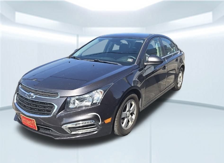 2016 Chevrolet Cruze LT photo 2