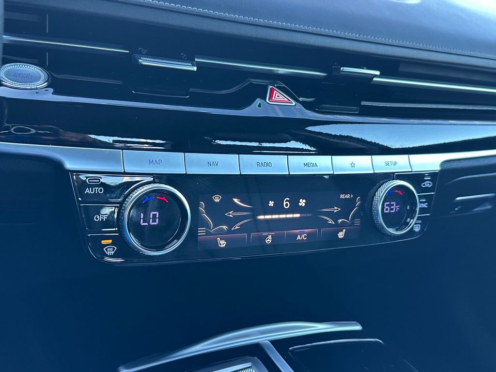 2024 Genesis G80 2.5T photo 32