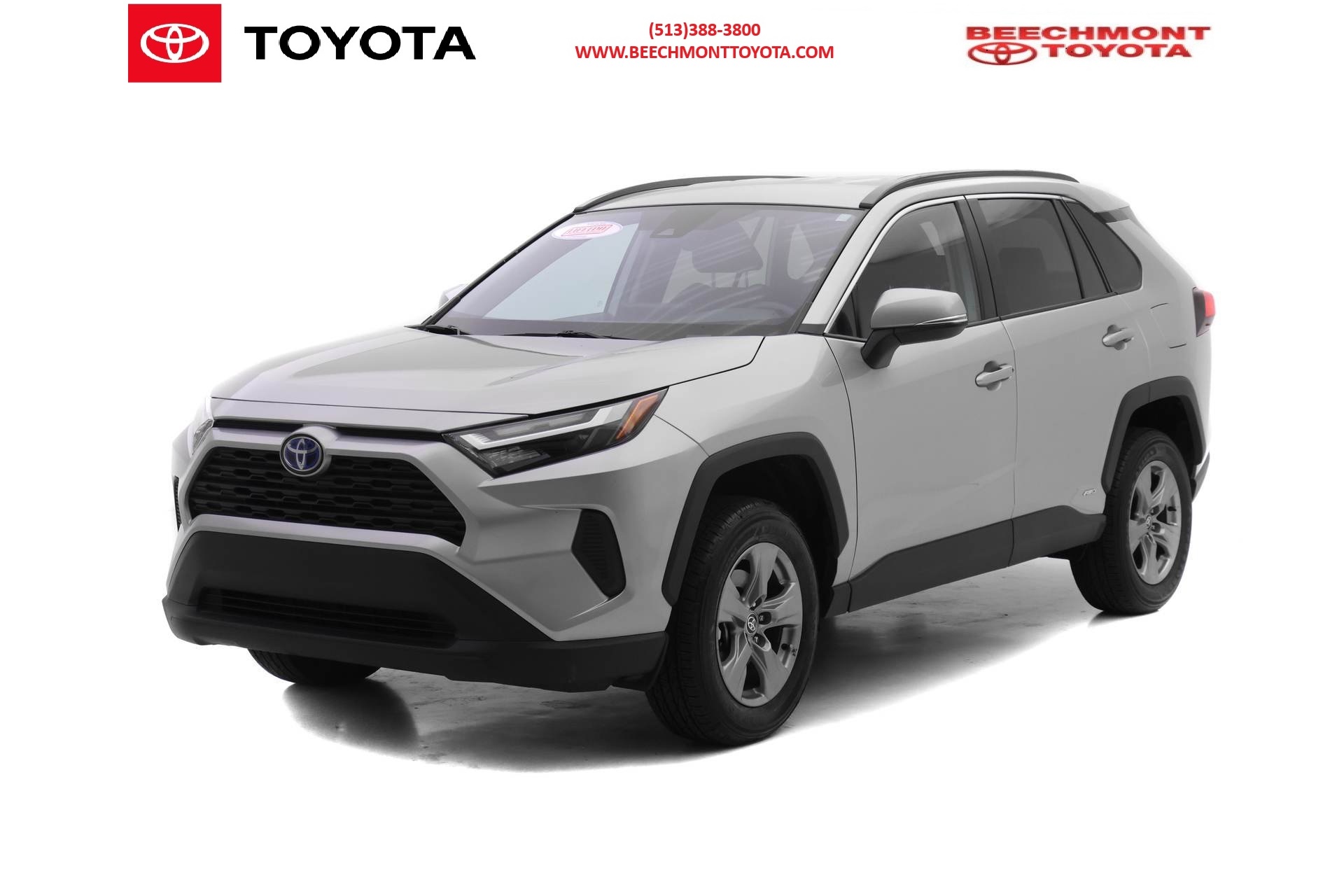 2024 Toyota RAV4 XLE's photo
