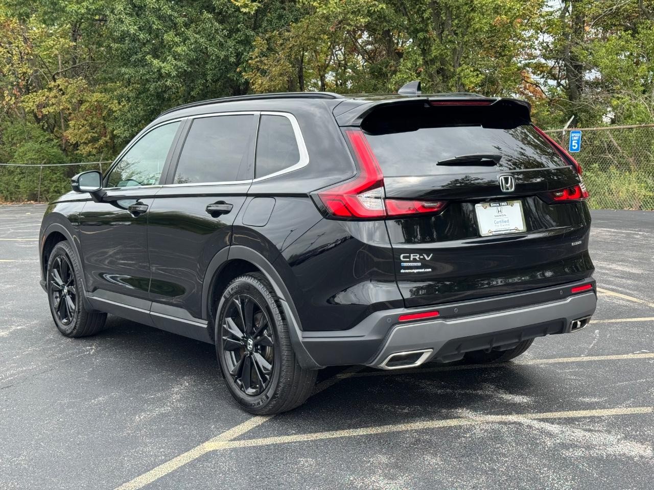 2024 Honda CR-V Hybrid Sport Touring photo 3
