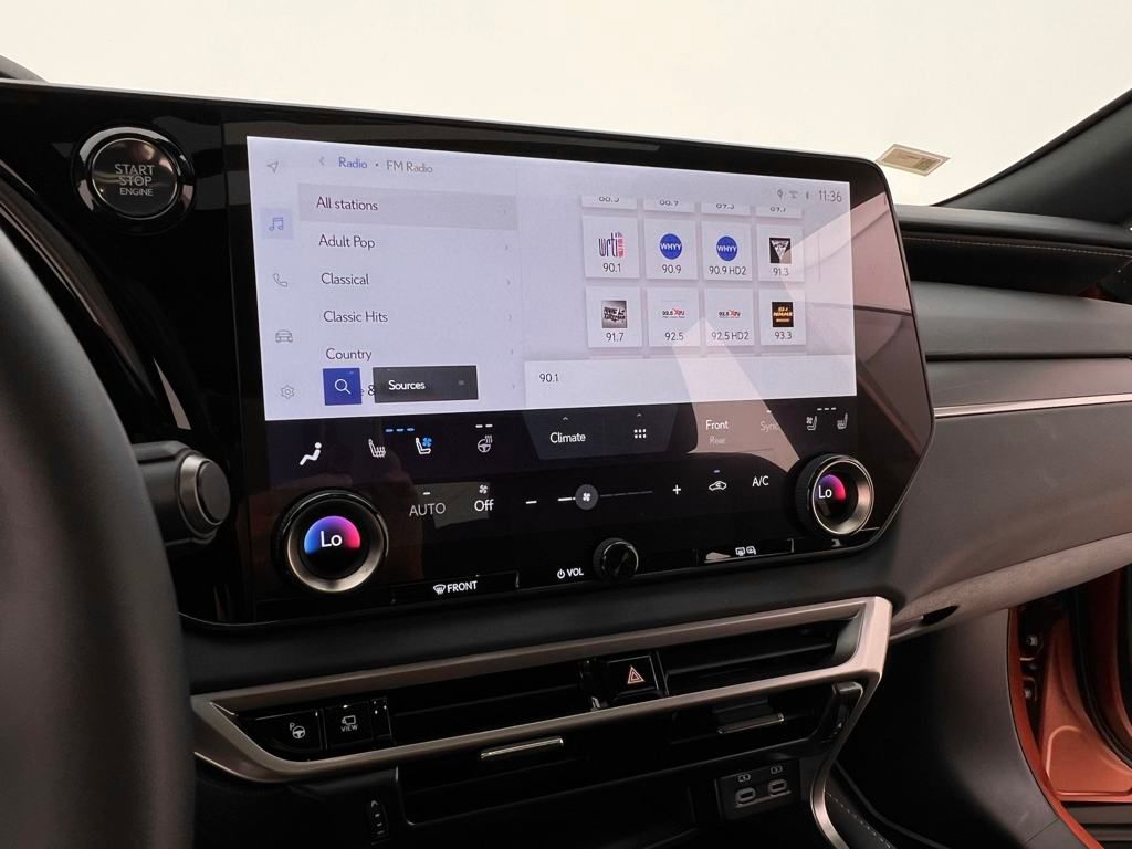 2024 Lexus RX 350 Premium photo 4