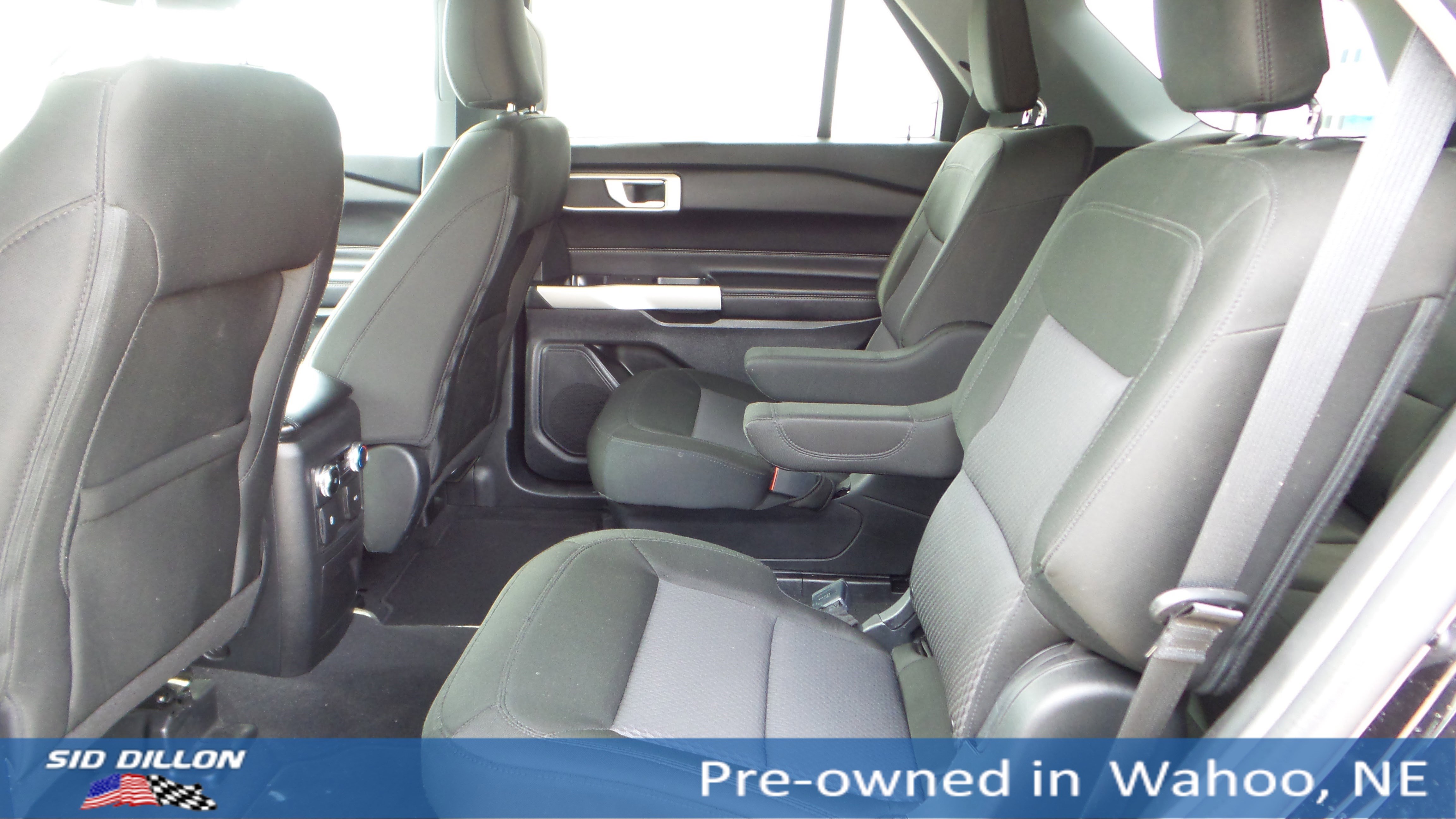 2022 Ford Explorer XLT photo 13