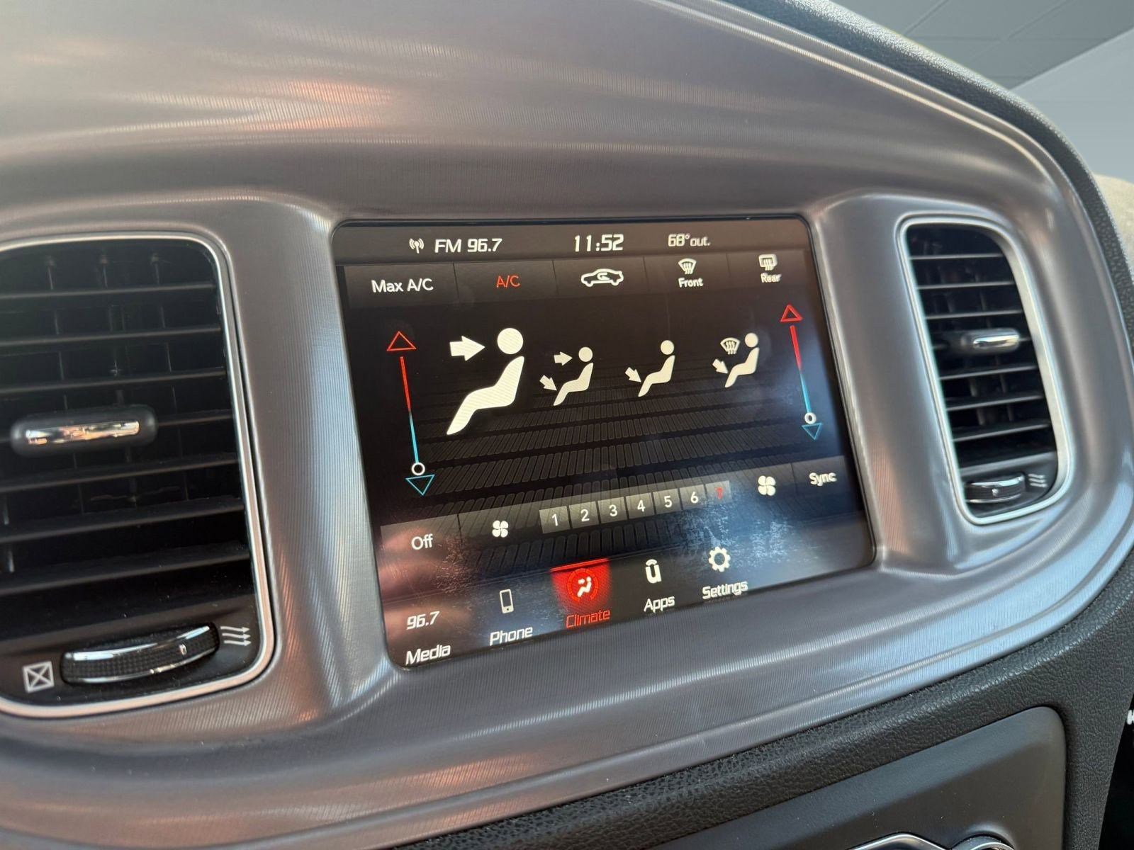2023 Dodge Charger SXT photo 27