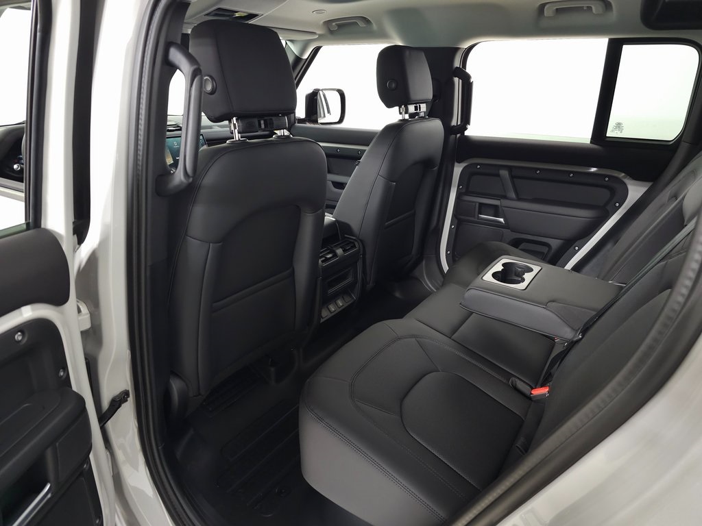 2026 LAND ROVER DEFENDER - Image 27