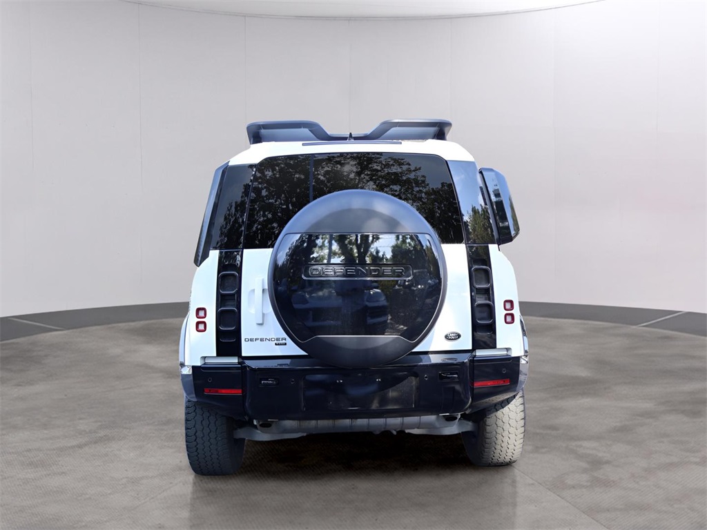 2022 Land Rover Defender 90 X-Dynamic S photo 5