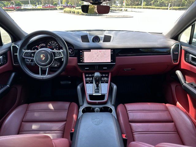 2023 Porsche Cayenne Coupe Base photo 16