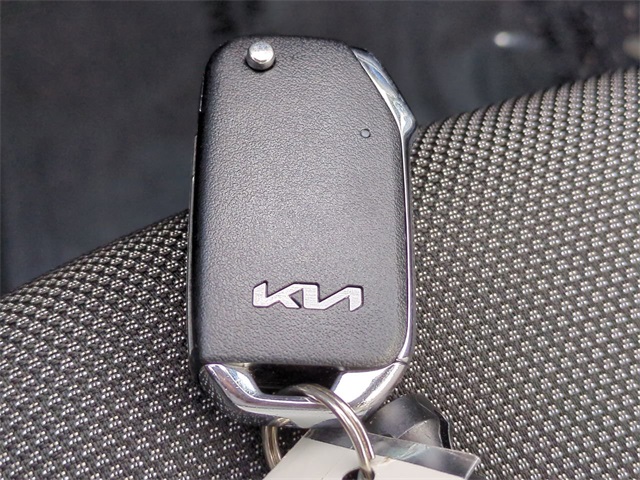 2023 Kia Forte LXS photo 21
