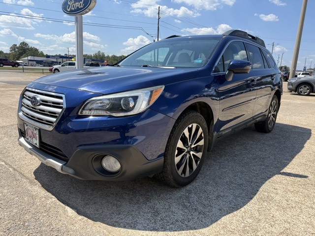 2015 Subaru Outback 3.6R Limited photo 2