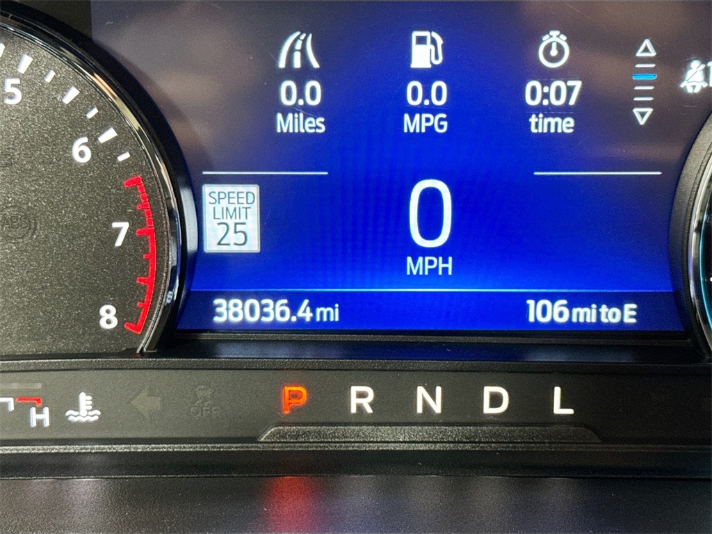 2022 Ford Explorer ST-Line photo 29