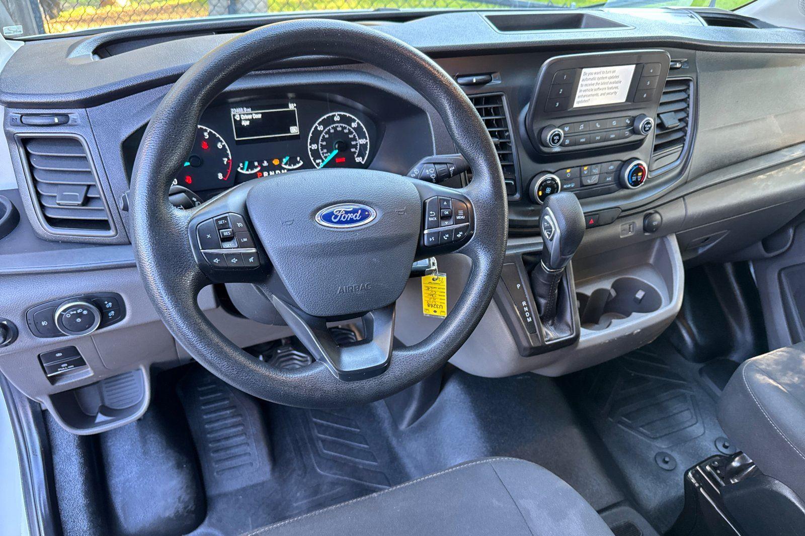 2023 Ford Transit Cargo Van photo 4