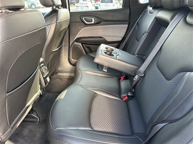 2024 Jeep Compass Latitude photo 12