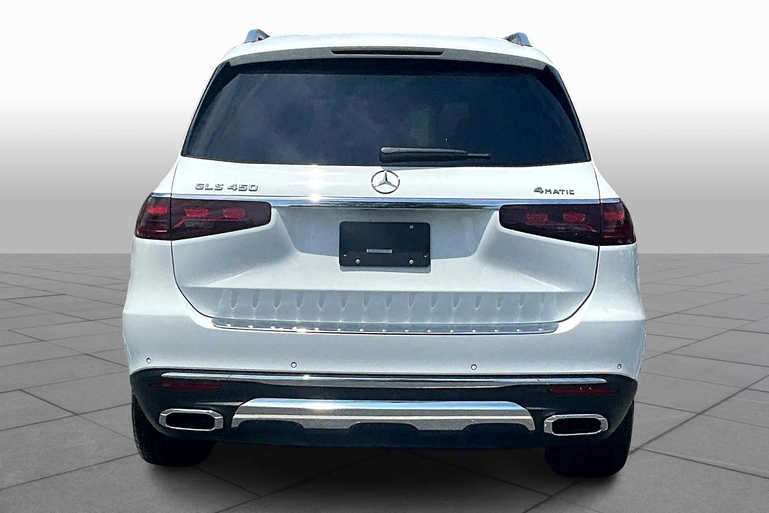 2025 Mercedes Benz GLS 450 4MATIC photo 4