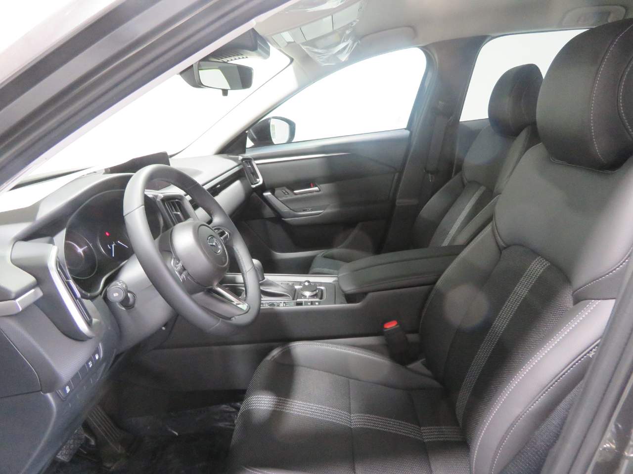 2025 Mazda CX-50 Preferred photo 9