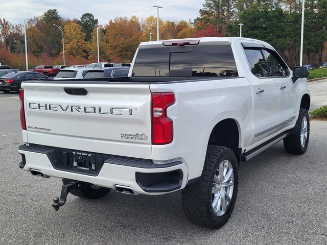 2024 Chevrolet Silverado 1500 High Country photo 2