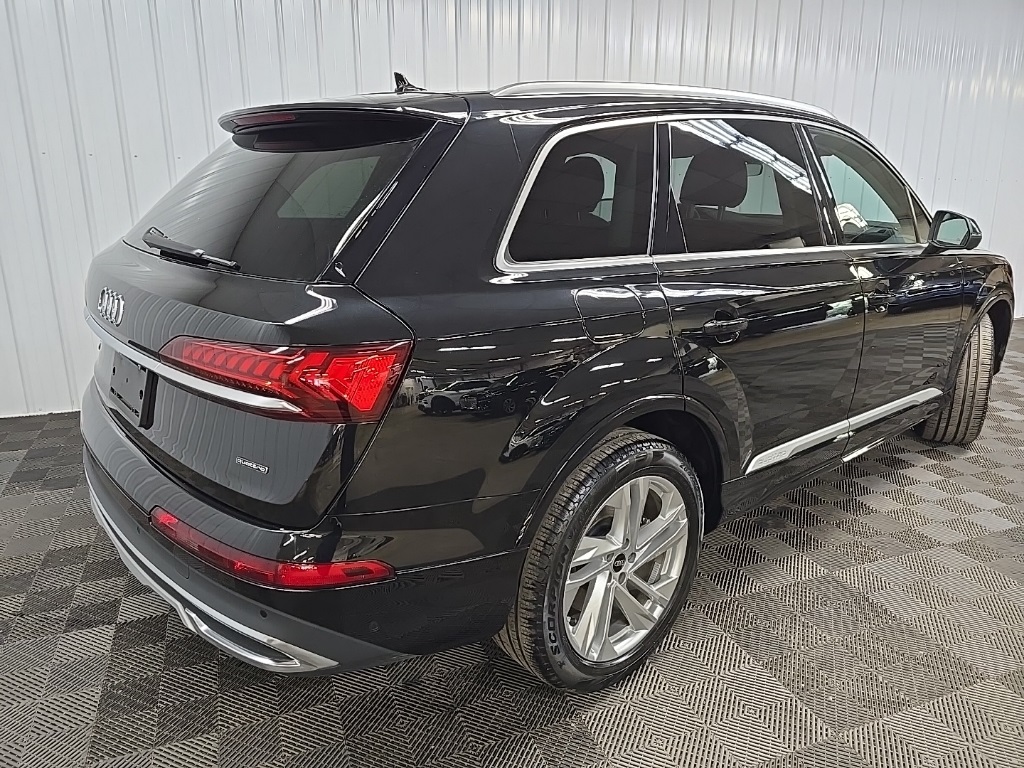 2023 Audi Q7 55 Premium photo 10