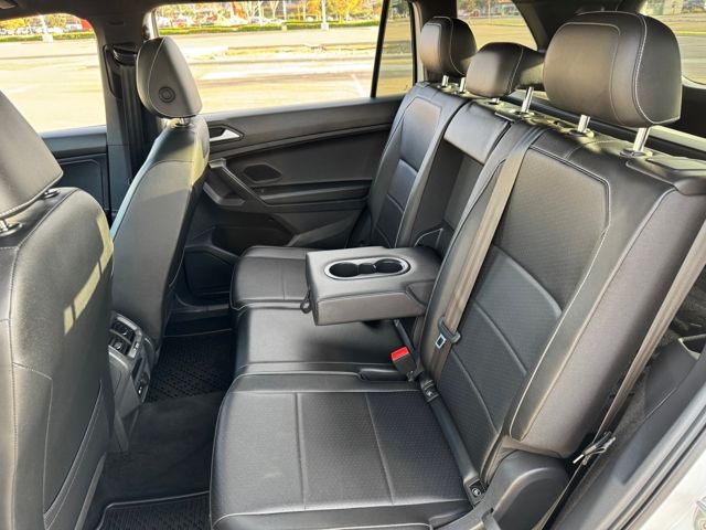2021 Volkswagen Tiguan SE R-Line Black photo 17