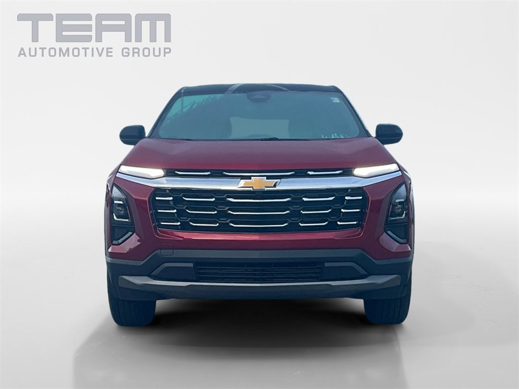 2026 Chevrolet Equinox LT photo 2