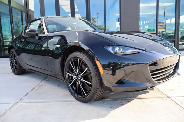 2025 Mazda MX-5 Miata RF Grand Touring's photo