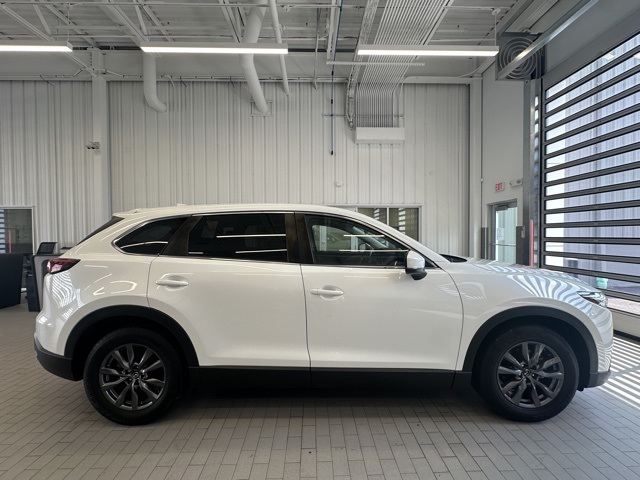 2022 Mazda CX-9 Sport photo 2