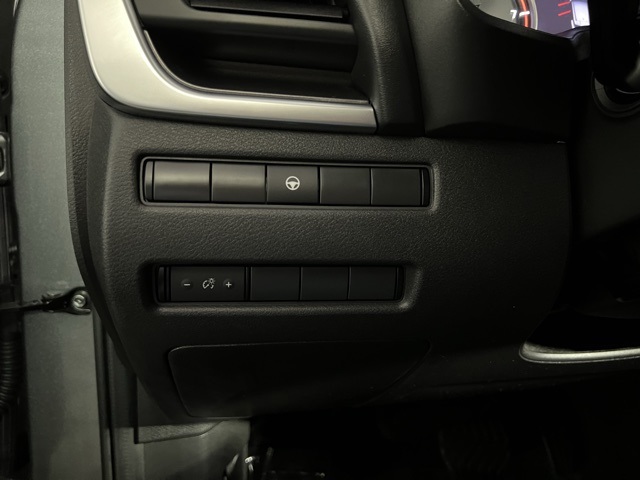 2023 Nissan Rogue SV photo 17