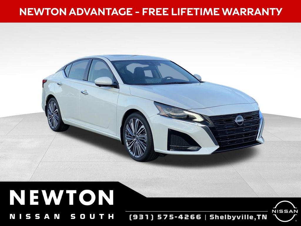 2025 Nissan Altima SL's photo