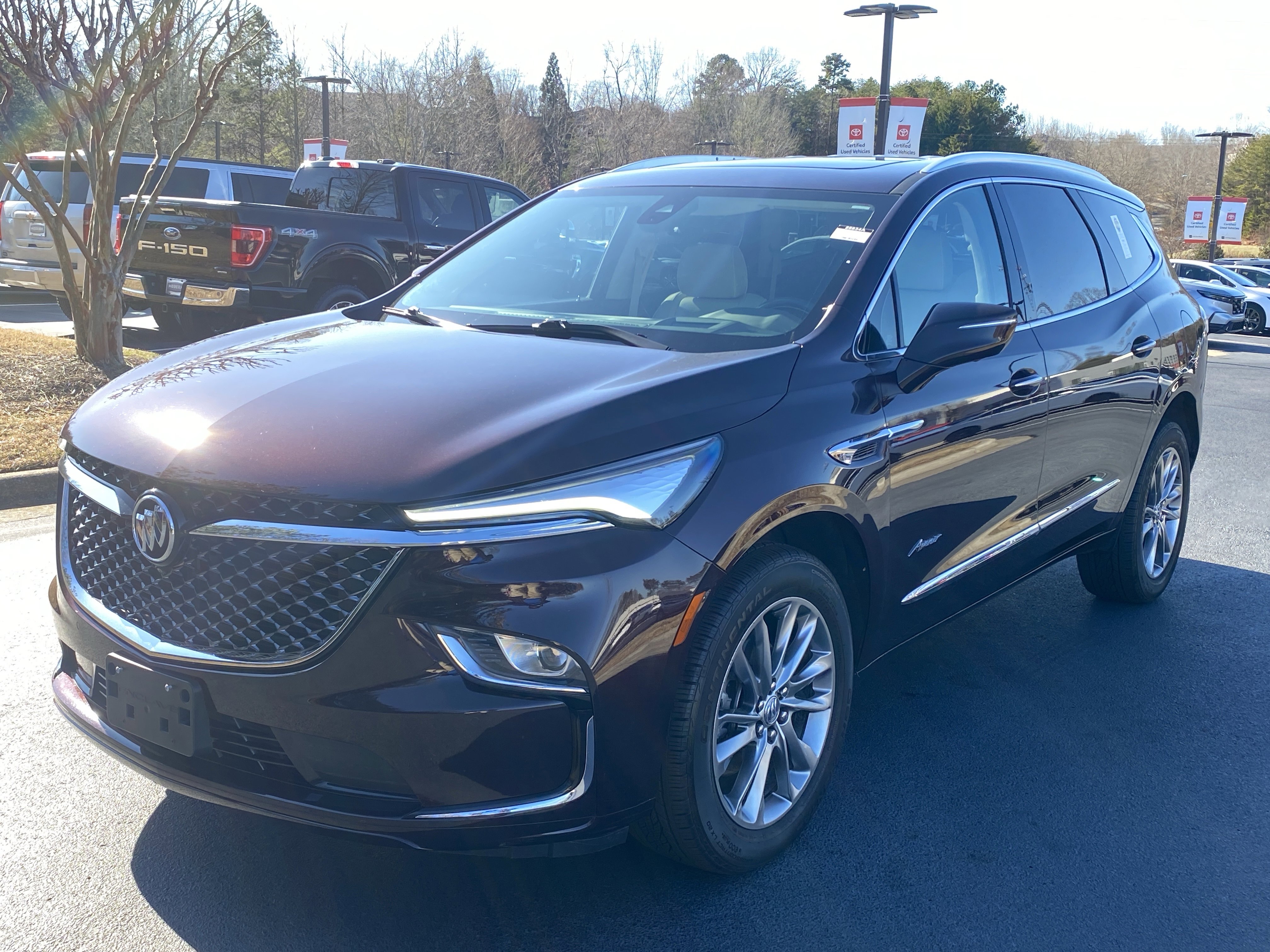 2024 Buick Enclave Avenir's photo