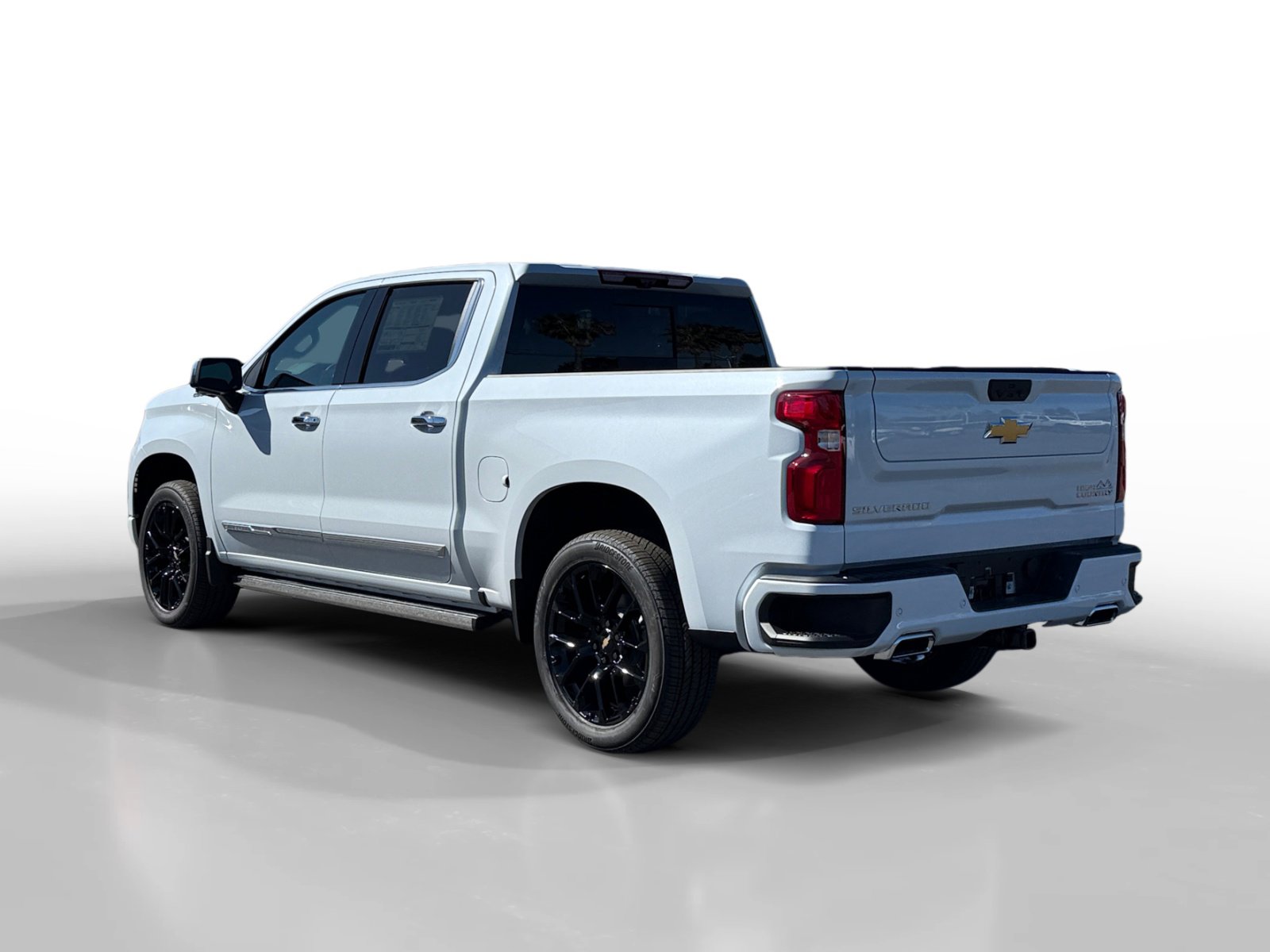 2026 Chevrolet Silverado High Country photo 3