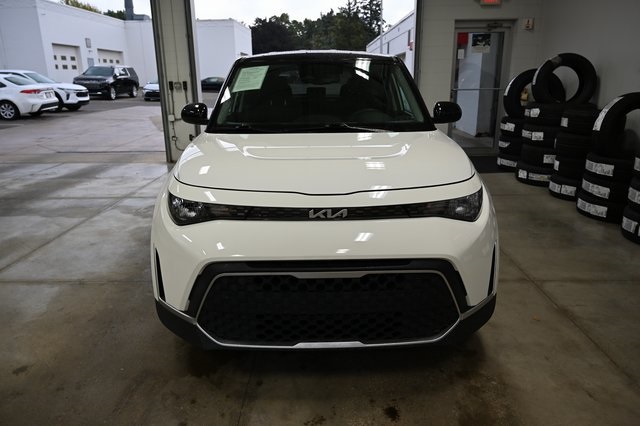 2023 Kia Soul LX S photo 2