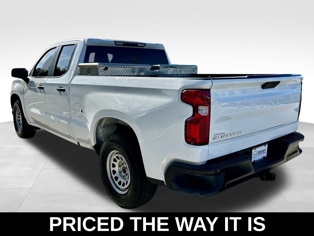 2021 Chevrolet Silverado 1500 photo 3
