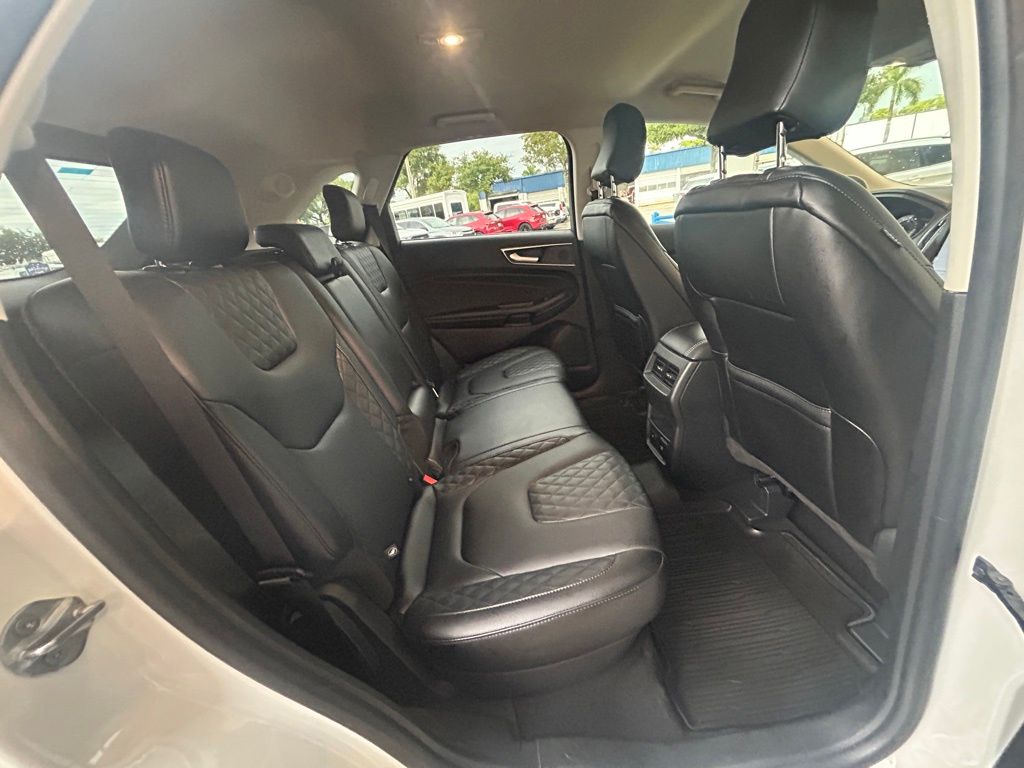 2024 Ford Edge Titanium photo 23
