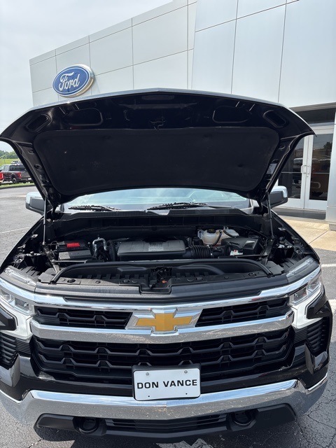2024 Chevrolet Silverado 1500 LT photo 25