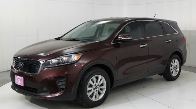 Used 2020 Sangria Kia LX V6 image 1