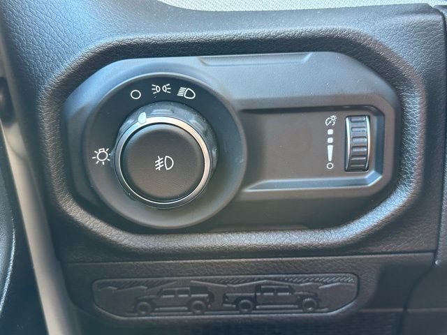 2025 Jeep Wrangler Sport photo 16