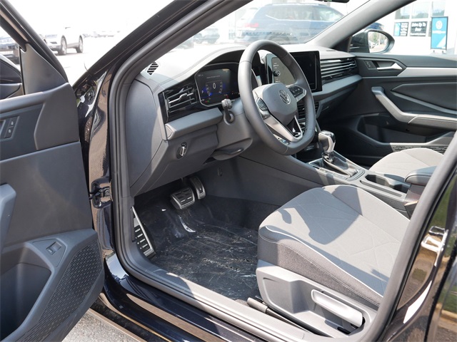 2025 Volkswagen Jetta 1.5T Sport photo 6