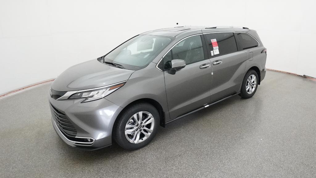 2026 Toyota Sienna Limited's photo